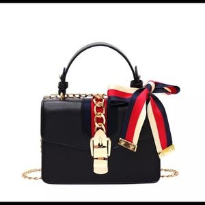 Ladies small shoulder bags